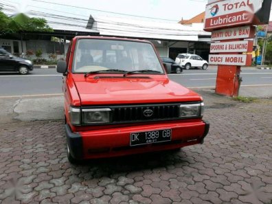 Butuh dana ingin jual Toyota Kijang  1995-1
