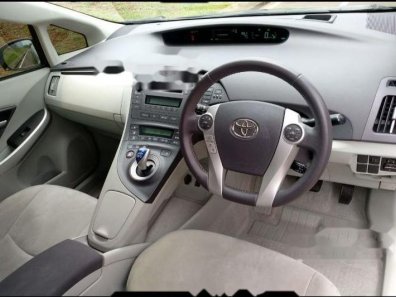 Jual Toyota Prius 2011 termurah-1