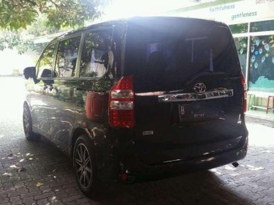 Toyota NAV1 G 2013 Minivan dijual-1