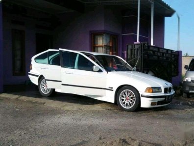 Jual BMW 3 Series 1993, harga murah-1