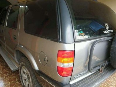 Jual Chevrolet Blazer Montera LN 2000-1