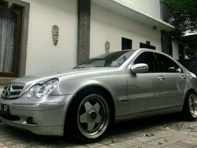 Butuh dana ingin jual Mercedes-Benz C-Class C 240 2002-1
