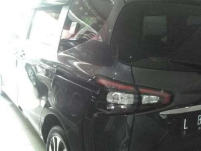 Jual Toyota Sienta 2017 termurah-1