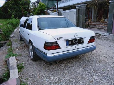 Jual Mercedes-Benz E-Class  1994-1