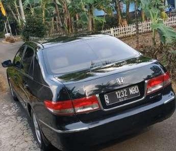 Honda Accord VTi-L 2004 Sedan dijual-1