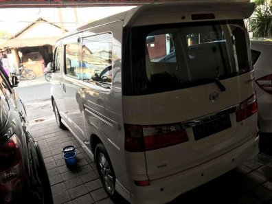 Daihatsu Luxio X 2012 Minivan dijual-1