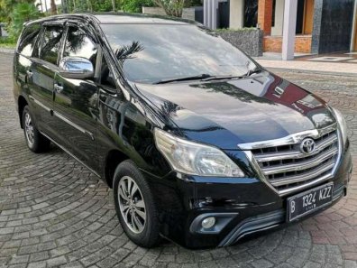 Jual Toyota Kijang Innova 2014 kualitas bagus-1