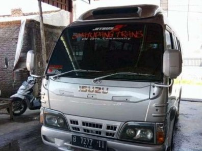 Isuzu Elf 2.8 Minibus Diesel 2011 Minivan dijual-1