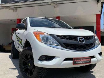 Butuh dana ingin jual Mazda BT-50 Basic 2012-1