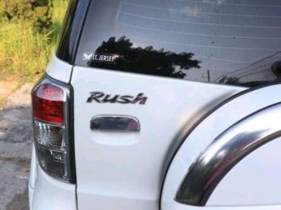 Butuh dana ingin jual Toyota Rush TRD Sportivo 2013-1