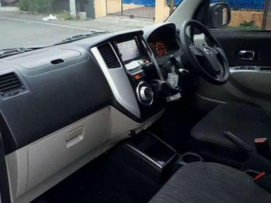 Butuh dana ingin jual Daihatsu Luxio X 2015-1