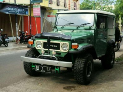 Butuh dana ingin jual Toyota Hardtop  1978-1