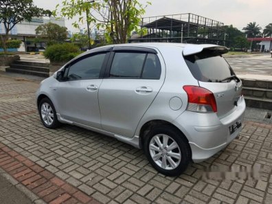 Toyota Yaris E 2012 Hatchback dijual-1