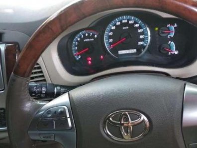 Jual Toyota Kijang Innova V kualitas bagus-1