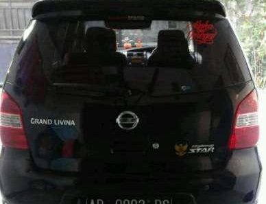 Butuh dana ingin jual Nissan Grand Livina Highway Star 2012-1