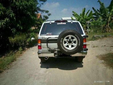 Jual Nissan Terrano 2002 kualitas bagus-1