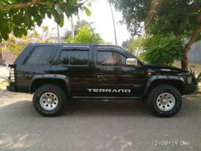 Jual Nissan Terrano 2001 termurah-1