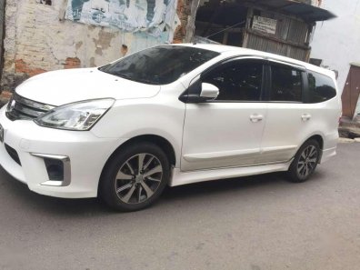 Butuh dana ingin jual Nissan Grand Livina Highway Star 2015-1