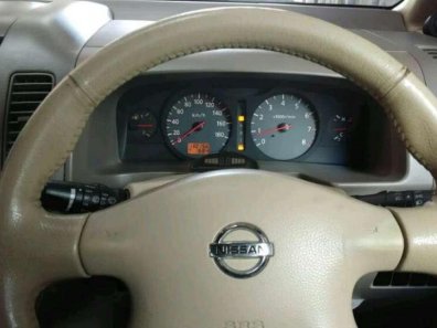 Nissan Serena Highway Star 2005 MPV dijual-1