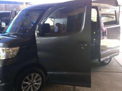 Butuh dana ingin jual Daihatsu Luxio D 2017-1