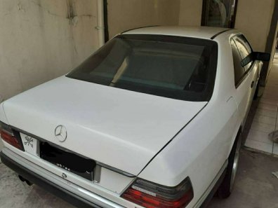 Jual Mercedes-Benz E-Class 1986, harga murah-1