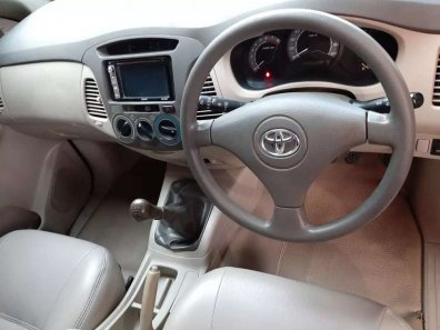 Jual Toyota Kijang Innova 2010, harga murah-1