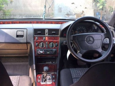 Jual Mercedes-Benz C-Class 1994, harga murah-1