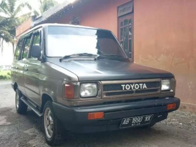 Toyota Kijang 1987 MPV dijual-1