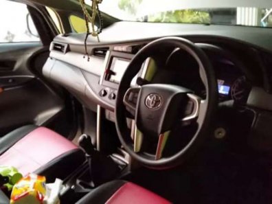 Jual Toyota Kijang Innova 2018 kualitas bagus-1