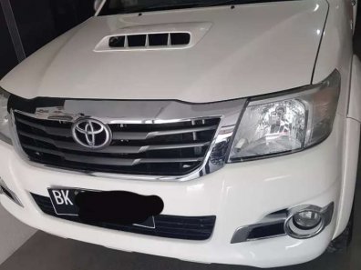 Butuh dana ingin jual Toyota Hilux G 2014-1