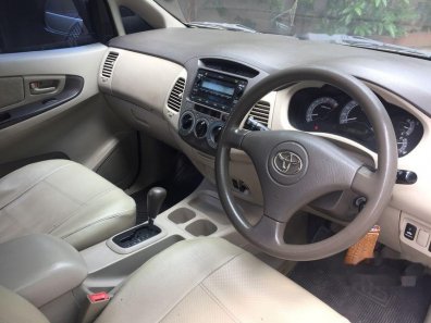 Butuh dana ingin jual Toyota Kijang Innova G Luxury 2010-1