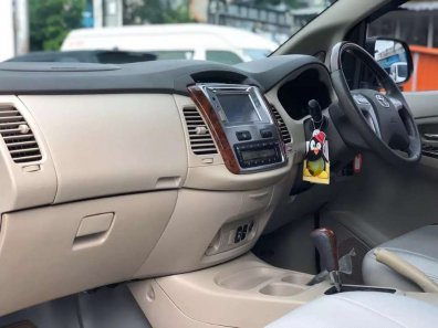 Jual Toyota Kijang Innova 2015 termurah-1