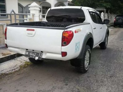 Jual Mitsubishi Triton 2011-1