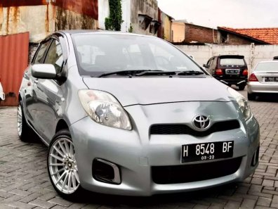 Butuh dana ingin jual Toyota Yaris J 2012-1
