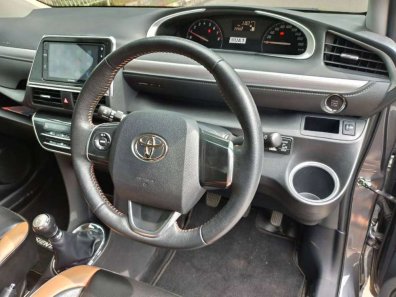 Jual Toyota Sienta V 2017-1