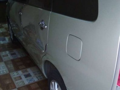 Jual Toyota Kijang Innova 2010 kualitas bagus-1