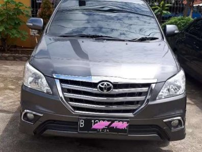 Butuh dana ingin jual Toyota Kijang Innova V Luxury 2014-1
