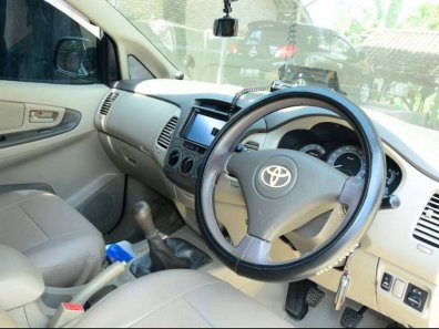 Butuh dana ingin jual Toyota Kijang Innova 2.5 G 2010-1