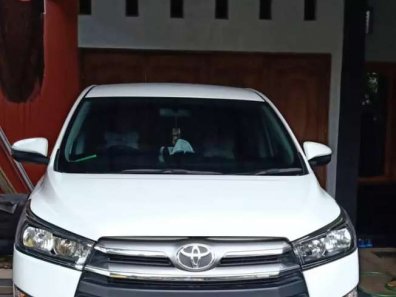 Jual Toyota Kijang Innova 2017 kualitas bagus-1