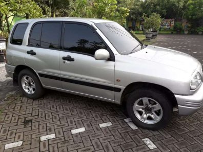 Suzuki Escudo 2004 SUV dijual-1