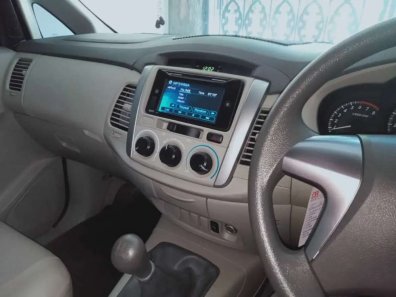 Jual Toyota Kijang Innova 2015 termurah-1