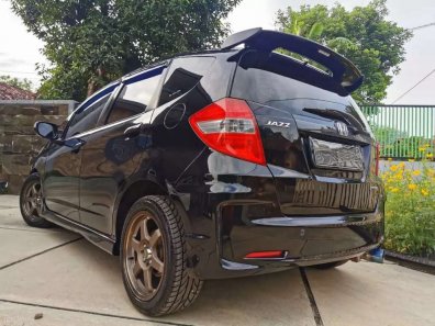 Butuh dana ingin jual Honda Jazz RS 2011-1