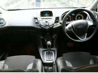 Jual Ford Fiesta 2014, harga murah-1