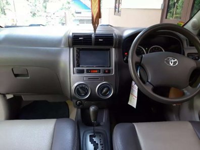Toyota Avanza S 2010 MPV dijual-1