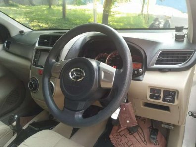 Daihatsu Xenia R 2013 MPV dijual-1