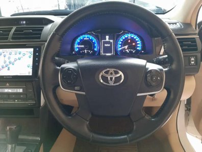 Jual Toyota Camry 2015 kualitas bagus-1