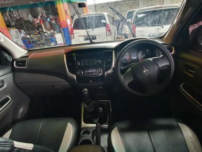 Jual Mitsubishi L200 Strada 2017, harga murah-1