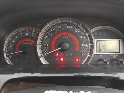 Butuh dana ingin jual Daihatsu Xenia R 2017-1