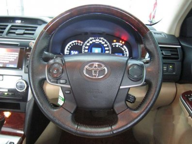 Jual Toyota Camry 2013 kualitas bagus-1