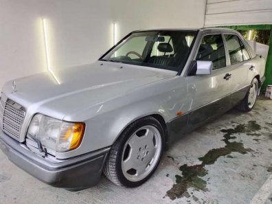Mercedes-Benz 300E W124 1987 dijual-1